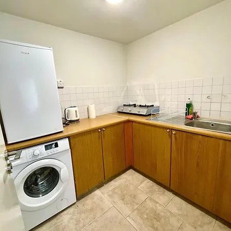 Delta 6 Nicosia Apartment *